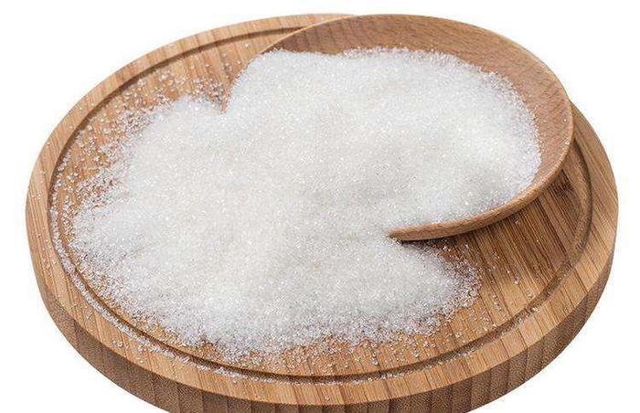 夏天蚊子总是嗡嗡叫,只需一瓶啤酒,让你整个夏天都不被蚊子打扰