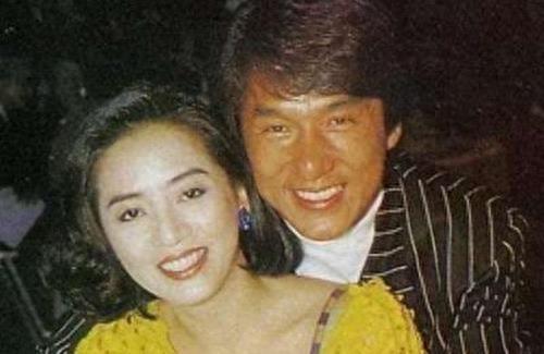 成龙被向华强罚跪半小时?真相打了所有网友的脸