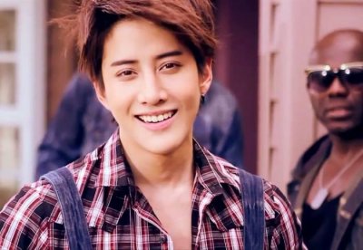 ​白琉璃竟是泰国人，细数Mike的成名之路