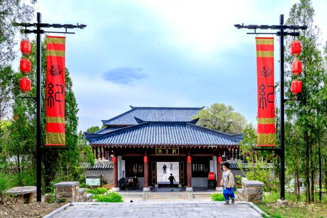 岱崮地貌旅游攻略(唯一有人居住的崮)(1)