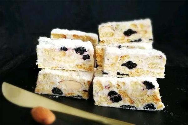 做雪花酥用什么黄油 雪花酥用植物黄油还是动物黄油