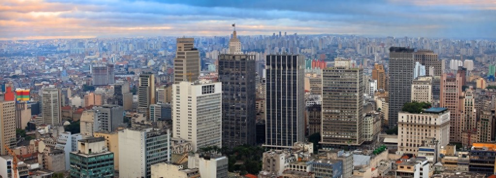 圣保罗位于巴西东南部圣保罗州，是圣保罗州的首府