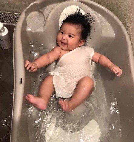 波妞罕见萌照，又萌又Q，姨母心都融化