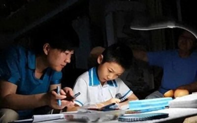 ​母爱极限：情绪崩溃背后的呐喊