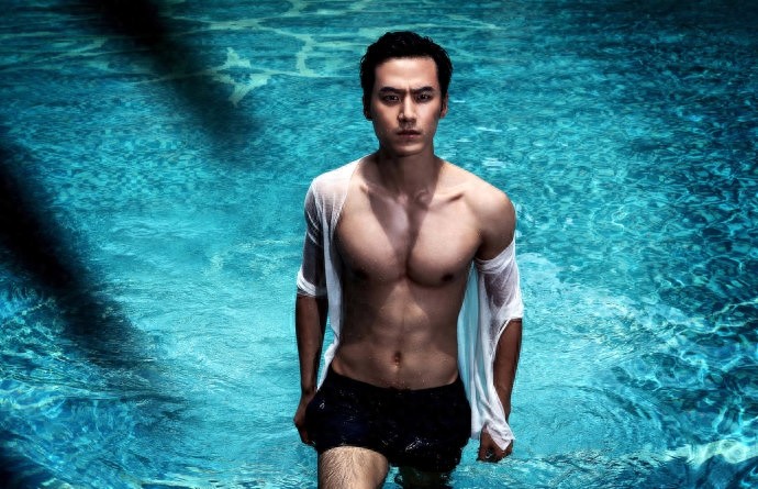 《大唐荣耀》收官将近 眼神“魅惑”茅子俊腹肌如此健硕