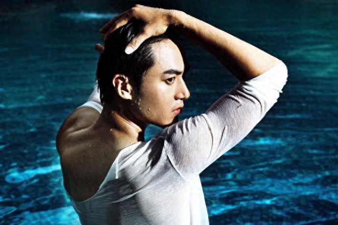 《大唐荣耀》收官将近 眼神“魅惑”茅子俊腹肌如此健硕