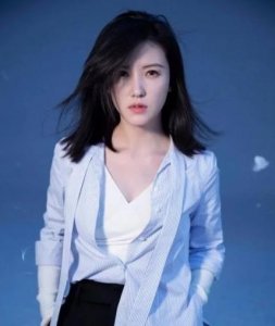 ​杨子姗简介
