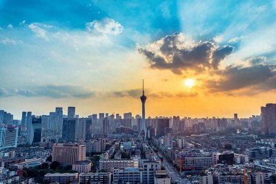 ​北纬30°的雪国奇迹：四川如何用火锅温度融化8000万游客的心