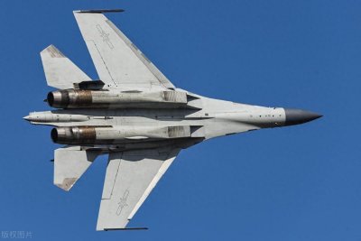 ​我国第一艘航空母舰——辽宁舰