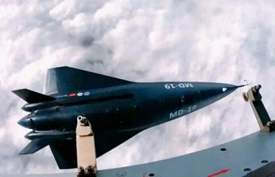 ​中国“亚轨道轰炸机”亮相，战略平衡新篇章开启？